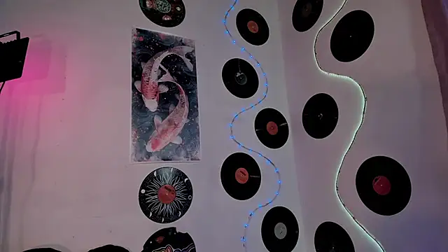 Snapshot of _dahian14_ chatting on 02/10/25, 12:30 dahian14 online show from 02/10/25, 12:30