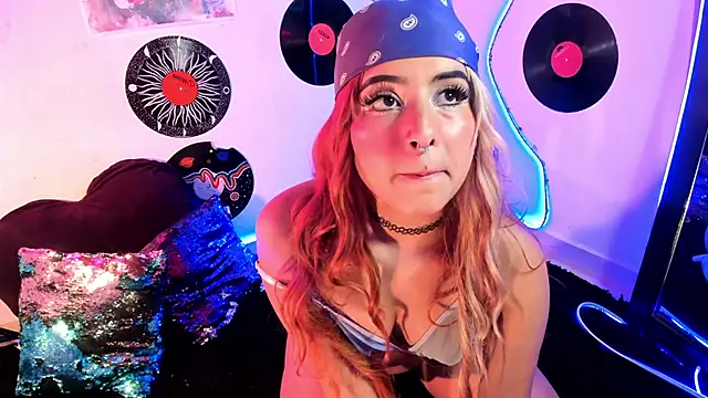 Snapshot of _dahian14_ chatting on 02/26/25, 04:14 dahian14 online show from 02/26/25, 04:14