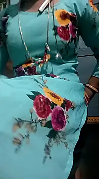 Snapshot of gunjan22 chatting on 01/23/25, 03:32 gunjan22 online show from 01/23/25, 03:32