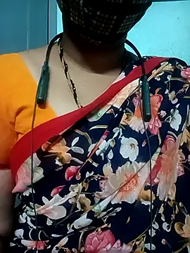 Snapshot of gunjan22 chatting on 10/28/25, 10:19 gunjan22 online show from 10/28/25, 10:19