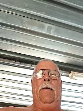 Snapshot of NawtyB1965 chatting on 02/08/26, 11:02 NawtyB1965 online show from 02/08/26, 11:02