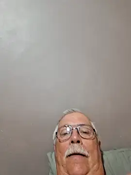 Snapshot of NawtyB1965 chatting on 02/20/26, 03:58 NawtyB1965 online show from 02/20/26, 03:58