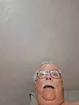 Snapshot of NawtyB1965 chatting on 03/28/26, 04:01 NawtyB1965 online show from 03/28/26, 04:01