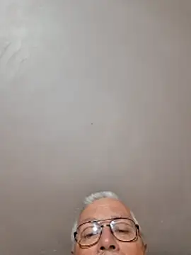 Snapshot of NawtyB1965 chatting on 04/01/26, 03:40 NawtyB1965 online show from 04/01/26, 03:40