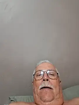 Snapshot of NawtyB1965 chatting on 04/06/26, 03:48 NawtyB1965 online show from 04/06/26, 03:48