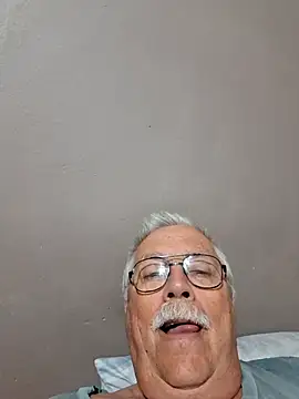 Snapshot of NawtyB1965 chatting on 05/08/26, 03:56 NawtyB1965 online show from 05/08/26, 03:56