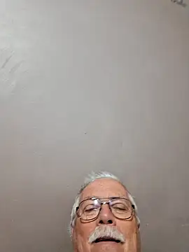 Snapshot of NawtyB1965 chatting on 05/09/26, 03:45 NawtyB1965 online show from 05/09/26, 03:45