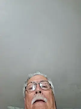 Snapshot of NawtyB1965 chatting on 05/15/26, 04:08 NawtyB1965 online show from 05/15/26, 04:08