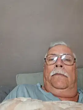 Snapshot of NawtyB1965 chatting on 06/02/26, 03:41 NawtyB1965 online show from 06/02/26, 03:41