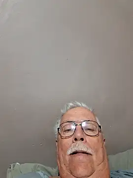 Snapshot of NawtyB1965 chatting on 06/03/26, 03:53 NawtyB1965 online show from 06/03/26, 03:53