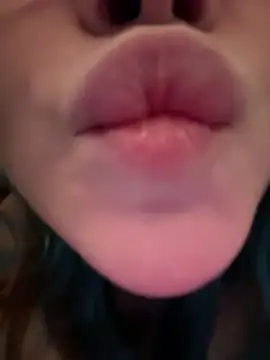 Snapshot of MaddisonHaas chatting on 12/12/24, 08:32 MaddisonHaas online show from 12/12/24, 08:32