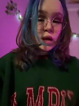 Snapshot of MaddisonHaas chatting on 12/13/24, 12:20 MaddisonHaas online show from 12/13/24, 12:20