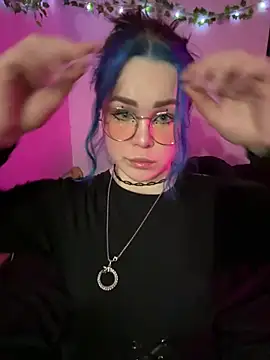 Snapshot of MaddisonHaas chatting on 12/20/24, 12:30 MaddisonHaas online show from 12/20/24, 12:30