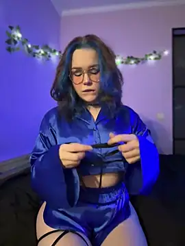 Snapshot of MaddisonHaas chatting on 12/21/24, 07:06 MaddisonHaas online show from 12/21/24, 07:06