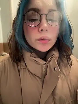 Snapshot of MaddisonHaas chatting on 12/22/24, 01:12 MaddisonHaas online show from 12/22/24, 01:12