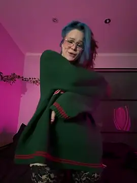 Snapshot of MaddisonHaas chatting on 12/25/24, 06:30 MaddisonHaas online show from 12/25/24, 06:30