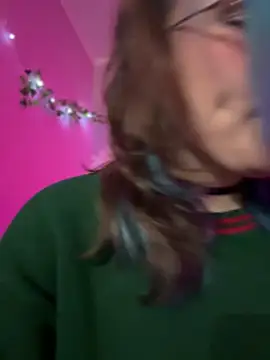 Snapshot of MaddisonHaas chatting on 12/26/24, 10:20 MaddisonHaas online show from 12/26/24, 10:20