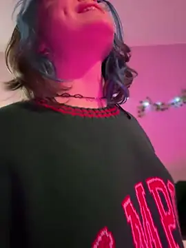 Snapshot of MaddisonHaas chatting on 02/05/25, 03:23 MaddisonHaas online show from 02/05/25, 03:23