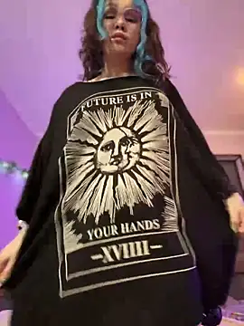 Snapshot of MaddisonHaas chatting on 02/21/25, 11:21 MaddisonHaas online show from 02/21/25, 11:21