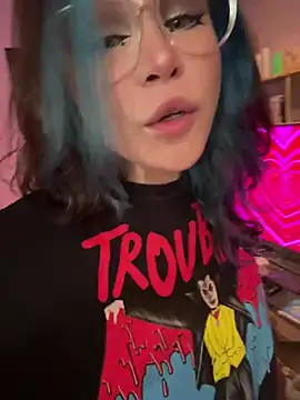 Snapshot of MaddisonHaas chatting on 02/24/25, 06:36 MaddisonHaas online show from 02/24/25, 06:36