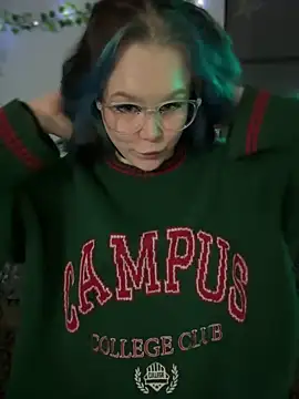 Snapshot of MaddisonHaas chatting on 03/07/25, 11:49 MaddisonHaas online show from 03/07/25, 11:49