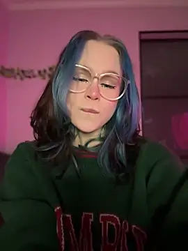 Snapshot of MaddisonHaas chatting on 03/10/25, 11:27 MaddisonHaas online show from 03/10/25, 11:27