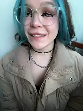 Snapshot of MaddisonHaas chatting on 03/17/25, 02:41 MaddisonHaas online show from 03/17/25, 02:41