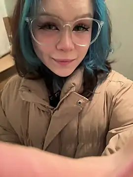 Snapshot of MaddisonHaas chatting on 03/17/25, 10:49 MaddisonHaas online show from 03/17/25, 10:49