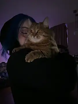 Snapshot of MaddisonHaas chatting on 10/04/25, 01:47 MaddisonHaas online show from 10/04/25, 01:47