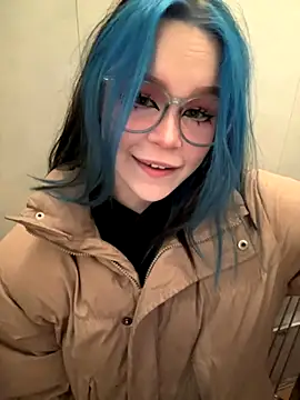 Snapshot of MaddisonHaas chatting on 11/07/25, 01:27 MaddisonHaas online show from 11/07/25, 01:27