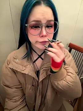 Snapshot of MaddisonHaas chatting on 12/14/25, 01:44 MaddisonHaas online show from 12/14/25, 01:44