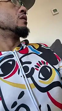 KySir1990 online show from 12/15/25, 06:34