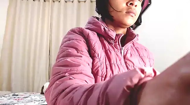 Snapshot of Samary_thomas chatting on 03/22/25, 11:31 Samary thomas online show from 03/22/25, 11:31