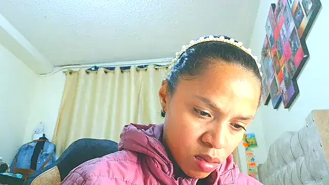 Snapshot of Samary_thomas chatting on 09/25/25, 12:47 Samary thomas online show from 09/25/25, 12:47