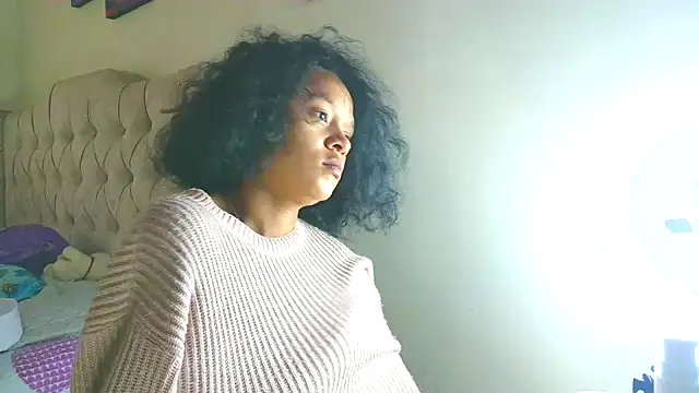 Snapshot of Samary_thomas chatting on 09/25/25, 10:13 Samary thomas online show from 09/25/25, 10:13