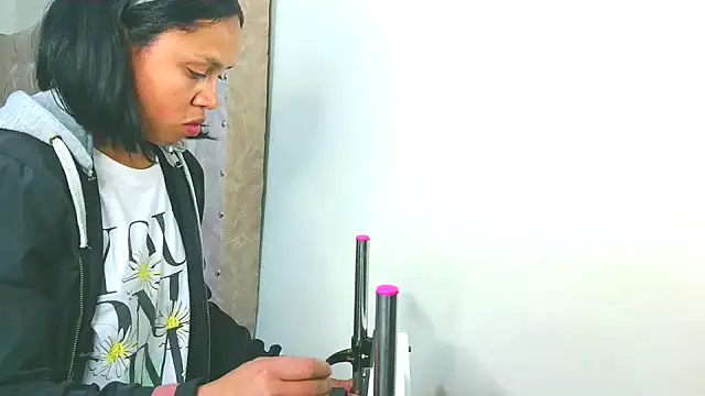 Snapshot of Samary_thomas chatting on 10/07/25, 01:14 Samary thomas online show from 10/07/25, 01:14