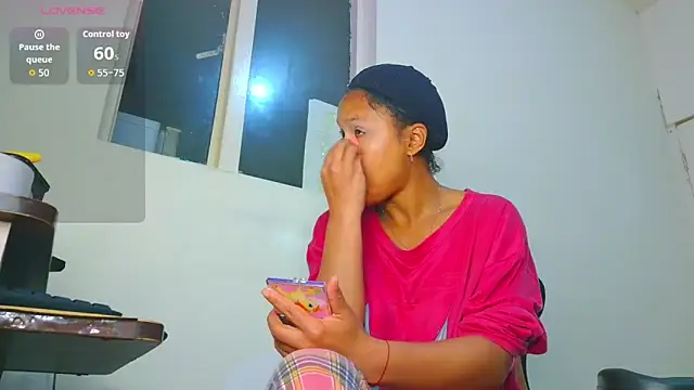 Snapshot of Samary_thomas chatting on 03/06/26, 01:13 Samary thomas online show from 03/06/26, 01:13