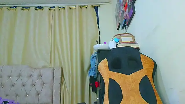 Snapshot of Samary_thomas chatting on 04/02/26, 01:47 Samary thomas online show from 04/02/26, 01:47