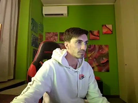 Snapshot of MASTERBULLY chatting on 11/05/25, 11:49 MASTERBULLY online show from 11/05/25, 11:49