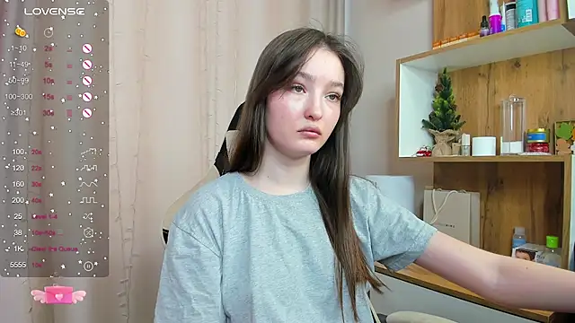 Fairyy Moon online show from 02/13/25, 08:06