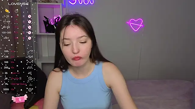 Fairyy Moon online show from 10/14/25, 06:36