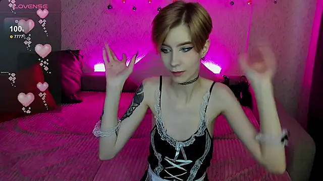 Snapshot of Angel_Jules chatting on 12/10/24, 04:24 Angel Jules online show from 12/10/24, 04:24