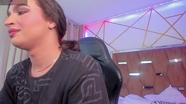 KylieVictoria online show from 01/15/25, 05:08