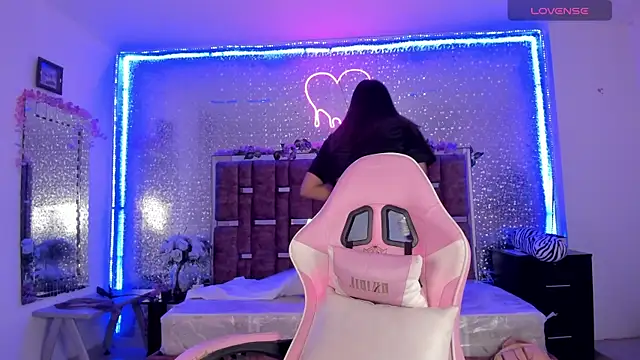 KylieVictoria online show from 02/07/25, 04:59