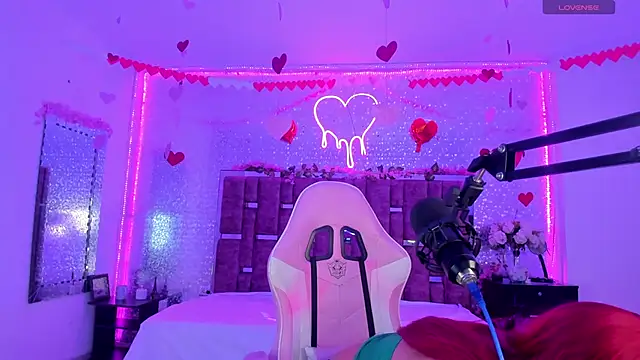 KylieVictoria online show from 02/14/25, 04:58