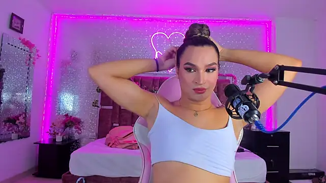 KylieVictoria online show from 03/12/25, 04:51