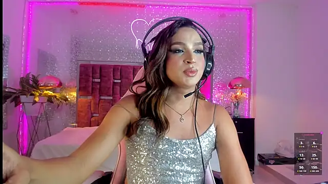 KylieVictoria online show from 10/12/25, 04:33