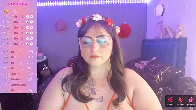 Snapshot of Ivonnee__ chatting on 01/09/25, 03:04 Ivonnee   online show from 01/09/25, 03:04