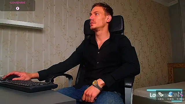 Snapshot of MateoBenjaminX chatting on 11/12/25, 07:09 MateoBenjaminX online show from 11/12/25, 07:09