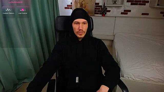 Snapshot of MateoBenjaminX chatting on 02/04/26, 11:27 MateoBenjaminX online show from 02/04/26, 11:27